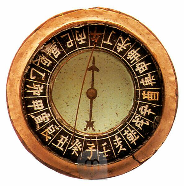 Bildagentur mauritius images The first compasses were made of